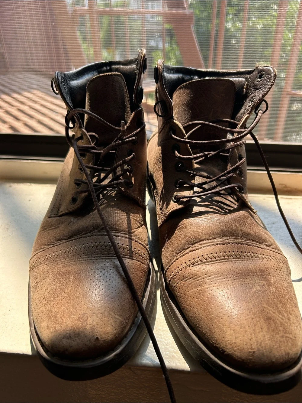 Men's Brown Leather Chukka Boots with Lace-Up Ankle